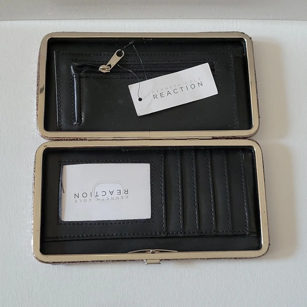 Kenneth Cole Reaction wallet NWT
